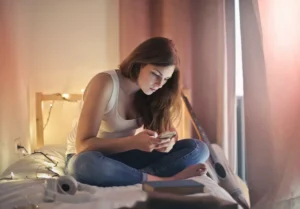 Tech Neck And How Can You Improve